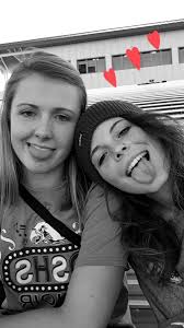 Olivia Bachtold (@LivBachtold)