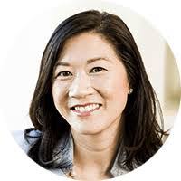 Stephanie Teeple's Instagram, Twitter & Facebook