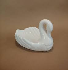 White Swan Soap Dish Bathroom Decor Vintage Soap Dish Vintage Ceramic Etsy Vintage Vintage Gifts