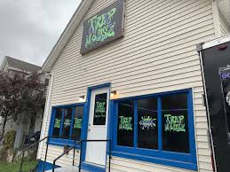 From a trailer to a brick and mortar; Goodies Trap House restaurant finds  new home | WANE 15