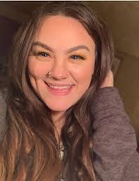 Briana Hackett's Instagram, Twitter & Facebook