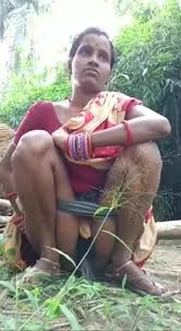 Tamil Aunty Pissing outdoor - ThisVid.com