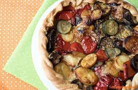Al centro della fontana, mettere il burro ammorbidito (dovrà essere tolto dal frigo circa un'ora prima dell'utilizzo) a fiocchetti. Torta Salata Con Brisee Fatta In Casa E Verdure Ricetta Semplice E Veloce Sempliceveloce