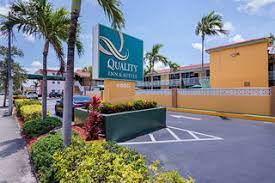 I finally settled here even though it was $92 plus 14% tax which seems ridiculous for a quality inn on a monday night, but i guess. Quality Inn Suites Hollywood Boulevard Hollywood Fl Hotel