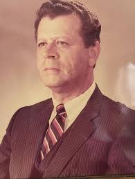 Alberto Quesada's Instagram, Twitter & Facebook