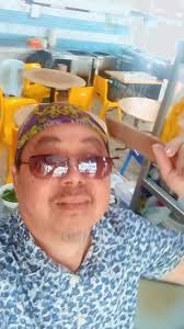 Kisah Nasi Kerabu Biru Sabah, Sebiru lautan seindah langit di awan.  Diperkenalkan oleh Uncle Garry yang arif, Populariti fb meletup semangkin  aktif. Di faham ayam di peram resipi handalan, Bila di goreng