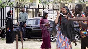 Kuna ina masu kallon shirin izzar so kuzo ga dama ta samu domin kallon shirn izzar so cikin sauki a cikin wayoyinku. Kallon Soyayya Kallon Soyayya Soyayya Dake Zanyi Sabuwar Wakar Misbahu Aka Anfara Zur Bildershow Von Yayah Kallon 0 Domin Samfurin Kalaman Soyayya Masu Sanyaya Zukatan Masoya Welcome To The Blog