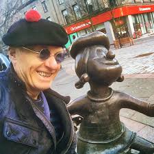 Bunty, Beano, Topper, Eagle, Judy, Jinty, Tammy, Buster, Misty, Debbie and  all the rest... the shelves would've been heaving down the newsagent 40  years ago. Where HAVE all the fabulous British kids