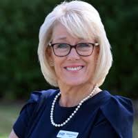 Natalie Parramore's Instagram, Twitter & Facebook