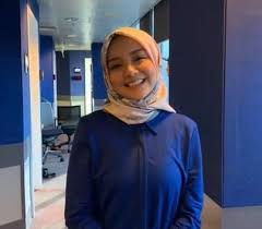 Mira filzah kembali dengan style tudung bujang. Kgabm Mira Filzah Makin Berani Memperagakan Bentuk Facebook