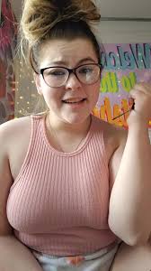 Lillian Strait (@lillianstrait)