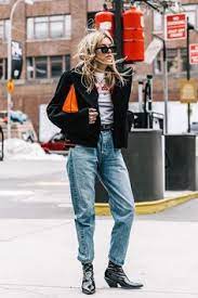 To take everything into consideration and oversimplify something. Aya Bouchedid Ayanyc Profile Pinterest