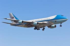 Air Force One In Los Angeles Air Force Ones Air Force American Air