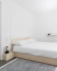 At this time there are many new models that are reviled by designers minimalist interior design both in composition and shape. Minimal Modern Japanese Style Apartment