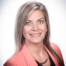 Julie Jackson's Instagram, Twitter & Facebook