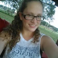 Rachel Hodges's Instagram, Twitter & Facebook