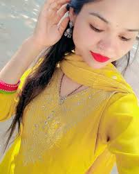 Main apni favorite hu😍😘💕 Dusro ka theka nahi liya maine😏😎😎  @poonamroy1819 #cutiepie😘 #lifesyle