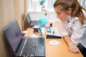 What Does A Neuroscientist Do And How To Become A Neuroscientist