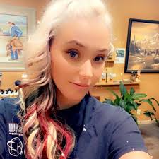 Chelsea Lavender (@kynzeesmom) • Instagram photos and videos