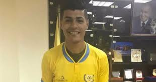 كشف مصدر داخل نادي الإسماعيلي عن رغبة عبد الرحمن مجدي لاعب الفريق الأول لكرة القدم في الاحتراف مفضلا إياه عن الانتقال إلى صفوف الأهلي. ØµÙÙ‚Ø§Øª Ø§Ù„ÙÙ†ÙƒÙˆØ´ Ø§Ù†ØªÙ‚Ø§Ù„ Ø¹Ø¨Ø¯ Ø§Ù„Ø±Ø­Ù…Ù† Ù…Ø¬Ø¯ÙŠ Ù„Ø£ÙŠØ§ÙƒØ³ Ø§Ù„Ù‡ÙˆÙ„Ù†Ø¯Ù‰ Ø¢Ø®Ø± Ø¹Ø±ÙˆØ¶ Ù†Ø¬ÙˆÙ… Ø§Ù„ÙƒØ±Ø© Ø§Ù„ÙˆÙ‡Ù…ÙŠØ© Ø§Ù„ÙŠÙˆÙ… Ø§Ù„Ø³Ø§Ø¨Ø¹