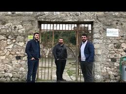 Ancak iceri girince ne kadar buyuk oldugunu anladik ve biçok bölümünü gezdik. Sinop Tarihi Cezaevi Ni Gezdik Icerisine Isik Girmeyen Disiplin Hucreleri Youtube