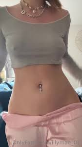 Perfect Body & A PHAT Ass - EroMe