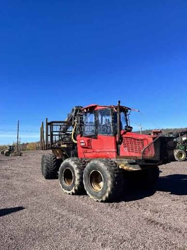Komatsu 890.3 Forwarder