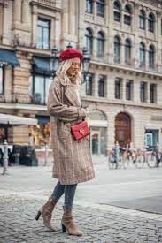 The French Style Beret Street Style Paris Blogger Style Paris Winter Fashion Paris Spring Outfit Fall Winter Outfits