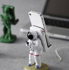 Astronaut Spaceman Universal Mobile Cell Phone Stand Holder Mini Desk Station Ipod Charging Rack Resin Holder Inventos Increibles Regalos Creatividad