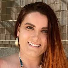 Alexandra Neal's Instagram, Twitter & Facebook