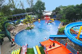 Harga tiket masuk guciku tegal pada bulan april 2021 ini sebesar rp 40.000 untuk weekday dan rp 45.000 weekend. Oasis Siliwangi Hotel Waterpark Bandung Booking Murah Mulai Rp762 300