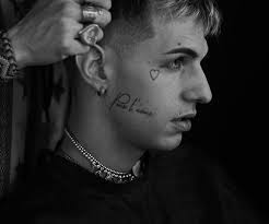 Maleducata (baby 3 official soundtrack). Chi E Achille Lauro