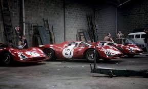 Le Mans 1966 Ferrari Works Garage Ferrariclassiccars Racewagens Auto S En Motoren Oldtimers