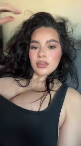 Nadia Ball (@glodia300)