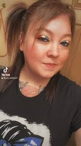 Ashley Southworth's Instagram, Twitter & Facebook