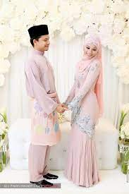 Beli baju couple pink model & desain terbaru harga murah 2021 di tokopedia! Pin On Muslim Married Couple