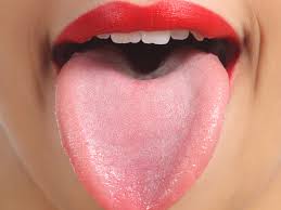 what is the colour of a healthy normal tongue