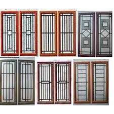 Sementara itu, bagian kusen pintu dan jendelanya menggunakan material kayu berwarna coklat yang nampak natural. Bbx1lxynfnfyxm