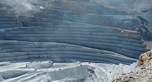 La propuesta que establece en favor del estado una compensación denominada royalty minero, por la explotación de la minería del cobre de chile, a través de la corfo, y explotadores mineros privados. Chile S Mining Royalty Debate Heating Up Bnamericas
