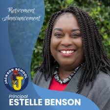 Estelle Benson's Instagram, Twitter & Facebook