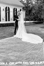 Hailey Baldwin Shows Off Stunning Unique Wedding Dress In First Pics Of Gown Off White Wedding Dresses Classic Wedding Dress Celebrity Wedding Dresses