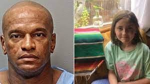 Holly Kasten's Instagram, Twitter & Facebook