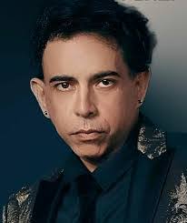 Ernesto Pimentel's Instagram, Twitter & Facebook