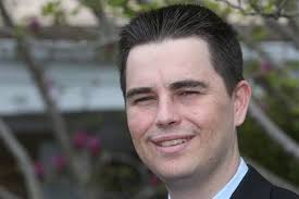 Rumble in bid for Throsby