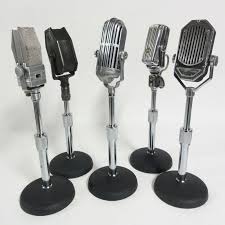 Check out the complete setup tommyinnit has in 2021 ⭐ headset, mic, pc specs check now. 5 Early Antique Microphones Circa 1920 1930 All Come With Adjustable Stands Group A Price On Request Microphones Old Microphone Vintage Microphone