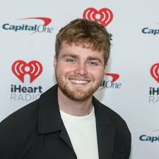 Students suspended for pre-homecoming photo with airsoft guns