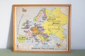 Carte De Geographie Vintage Affiche Scolaire Double Face Des Annees 1950 60 Europe Politique Europe Physique In 2020 School Posters Map French School