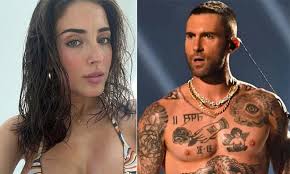 La modelo Sumner Stroh revela que fue la amante de Adam Levine y mostró los  chats: la respuesta del líder de “Maroon 5″ #EspectáculoAyM I Una modelo de  Instagram se volvió viral