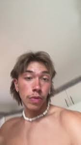 Vincent Duquette's Instagram, Twitter & Facebook