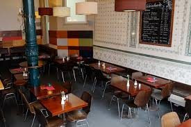 You never know when guests decide to pop by, and just in time for dinner. Plus Gloria Cafebar